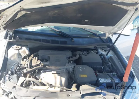 2015 Toyota Camry Se z USA, uszkodzony, nr VIN 4T1BF1FK1FU070898